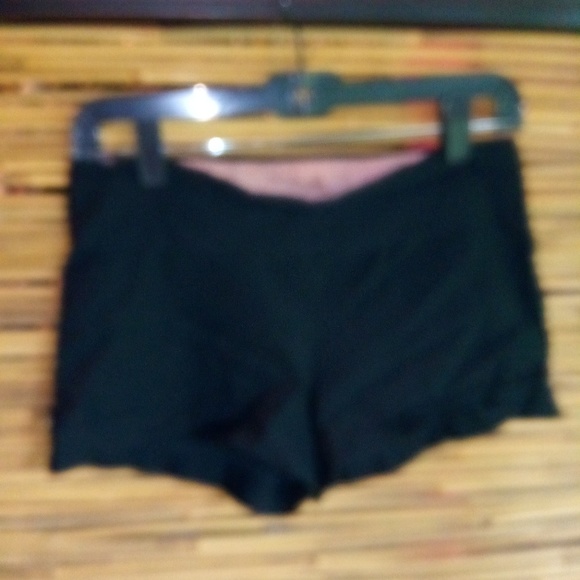 Valia XL Black Stretch Shorts - Picture 3 of 4